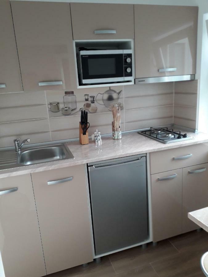 Adrya Apartamento Orşova Exterior foto