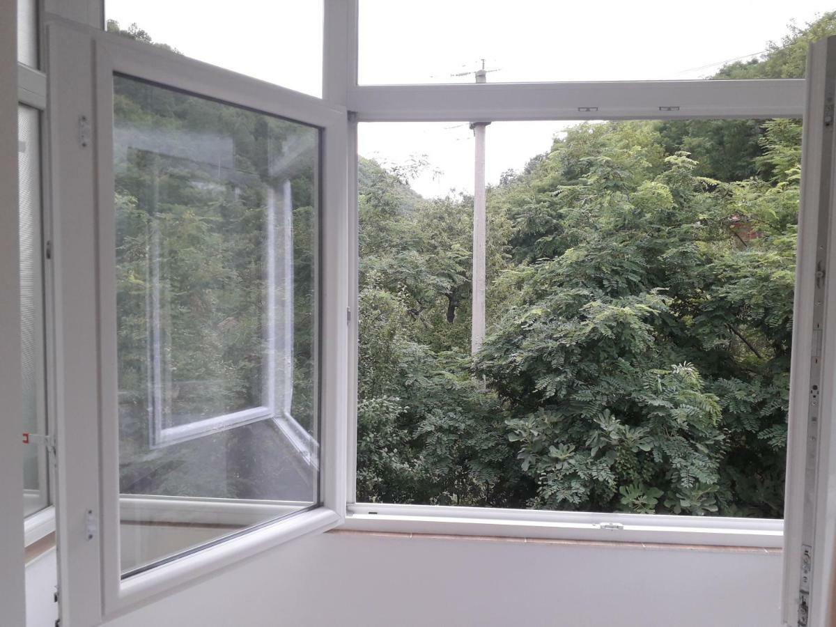 Adrya Apartamento Orşova Exterior foto